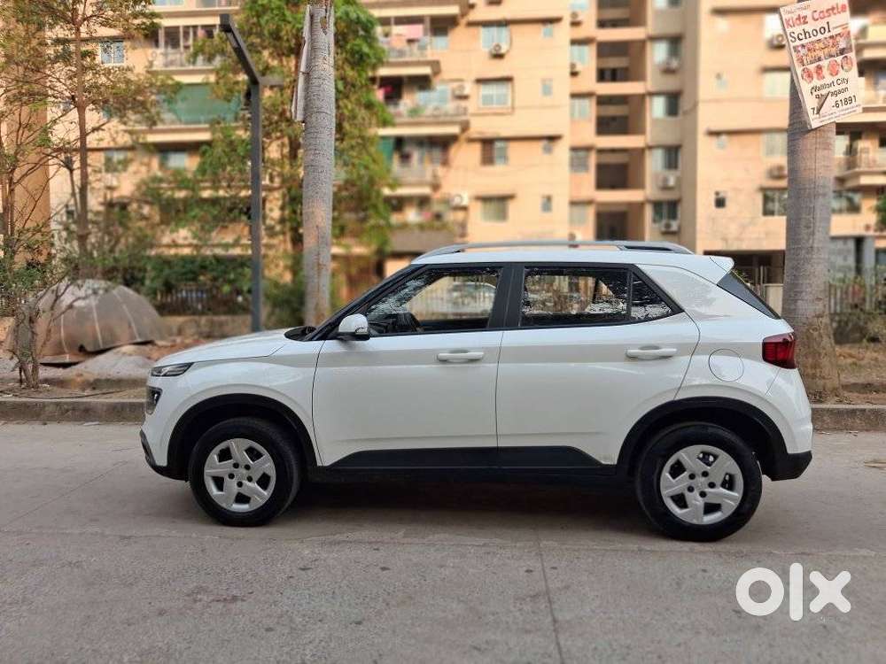 Hyundai Venue S Plus Mt 1.2 Kappa, 2022, Petrol