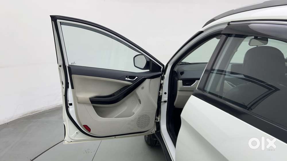 Tata Nexon 1.2 Revotron Xz Plus, 2022, Petrol