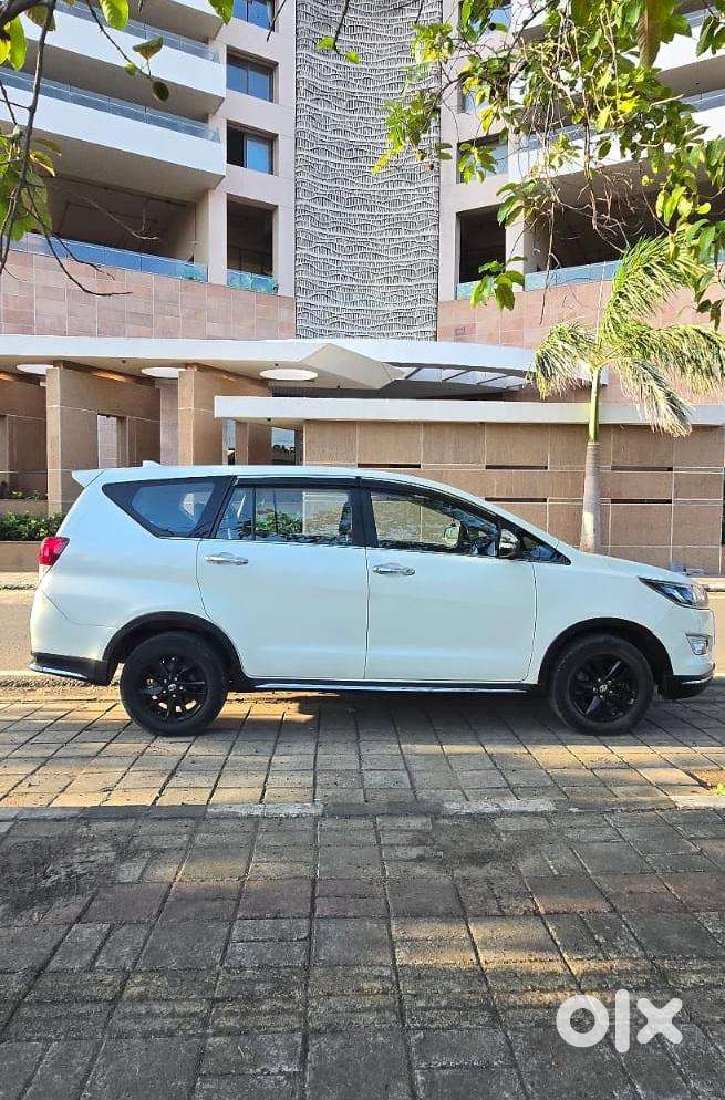 Toyota Innova Crysta 2017