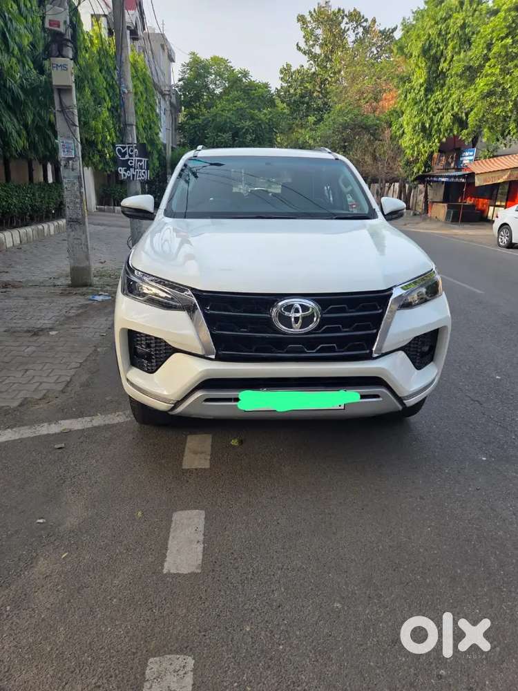 Toyota Fortuner 2018 Diesel 100000 Km Driven