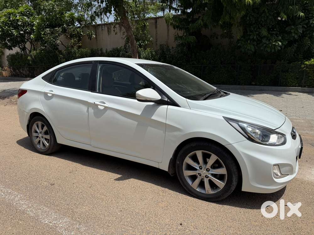 Hyundai Fluidic Verna 2013