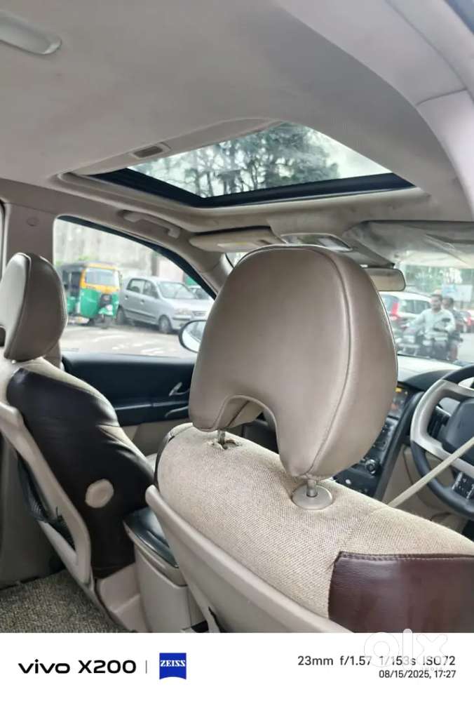 Mahindra Xuv500 2017 Diesel 76000 Km Driven