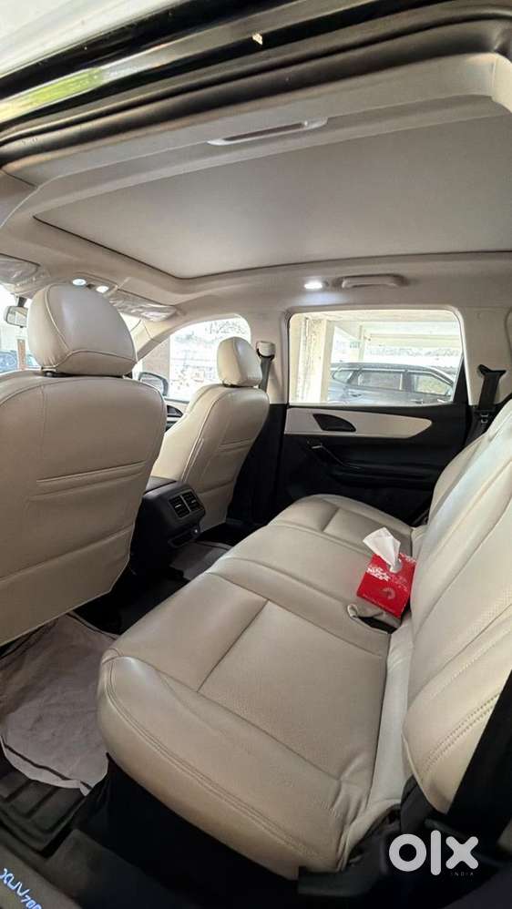 Mahindra Xuv700 2024 Diesel Mt 5 Str
