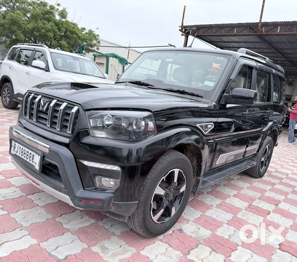 Mahindra Scorpio Classic 2.2 S 11 Mt 7 Str, 2024, Diesel