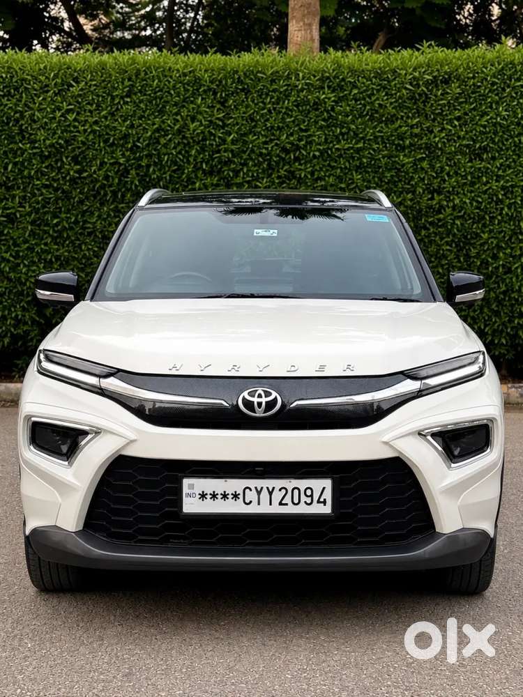Toyota Urban Cruiser Hyryder 1.5 V Hybrid, 2023, Petrol
