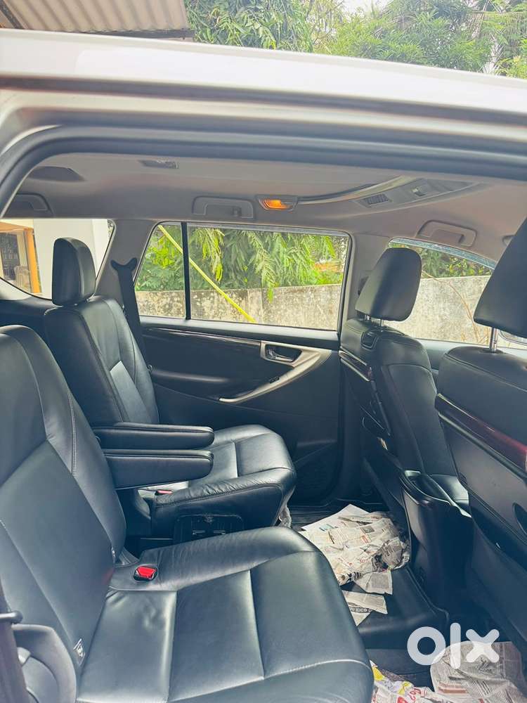 Toyota Innova Crysta 2016 Diesel Manual