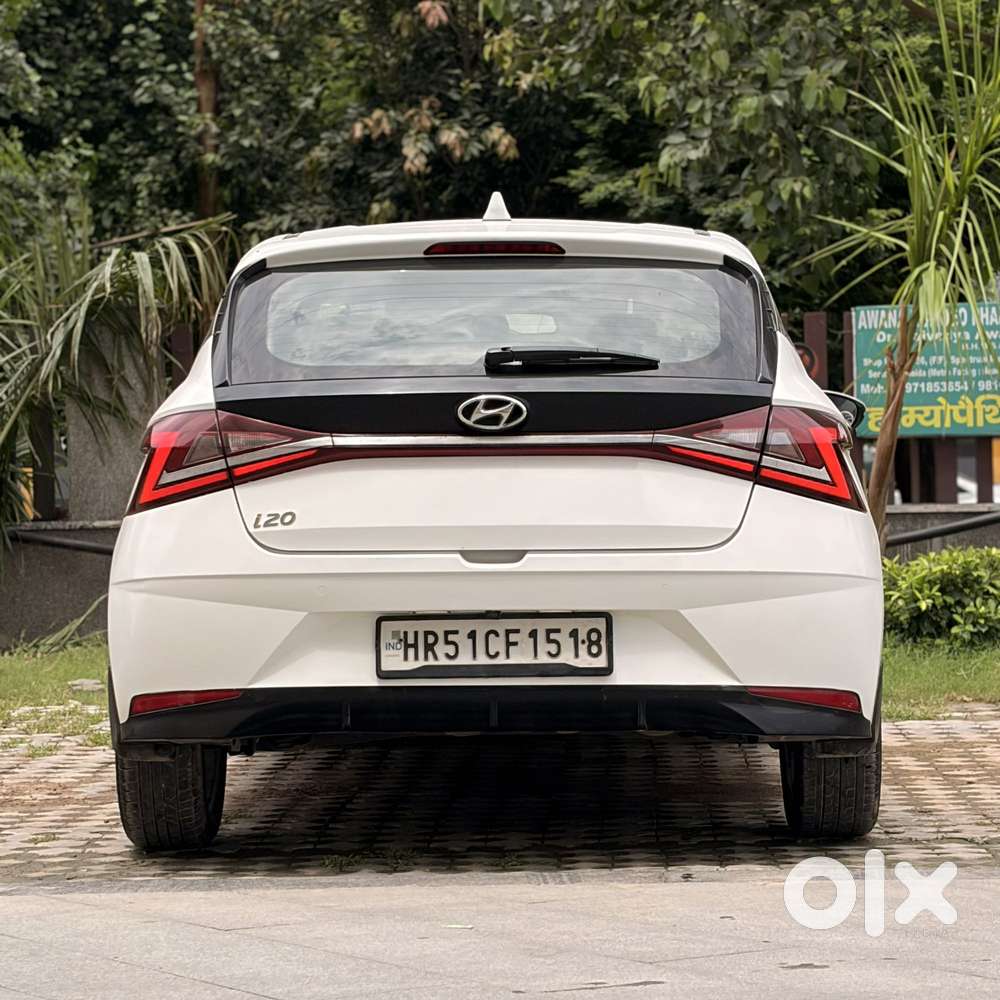 Hyundai I20 Asta (o) 1.2 Mt, 2022, Petrol