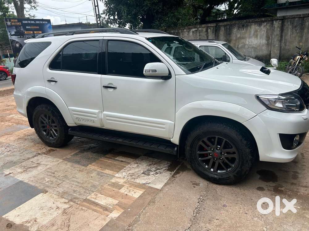 Toyota Fortuner 4x2 At, 2013, Diesel