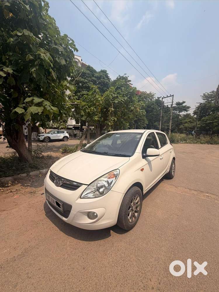 Hyundai I20 Diesel Manual 2012