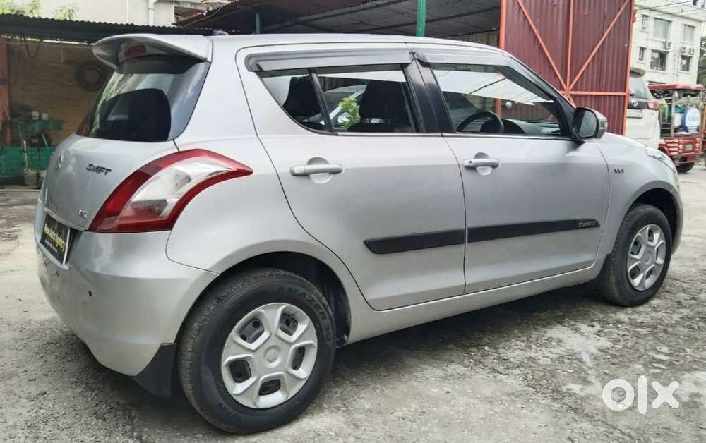 Maruti Suzuki Swift Vxi 1.2 Abs Bs-iv, 2015, Petrol