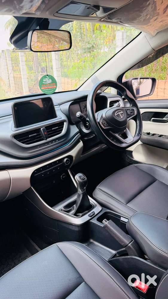 Tata Altroz 1.5 Xz Plus Diesel, 2023, Diesel