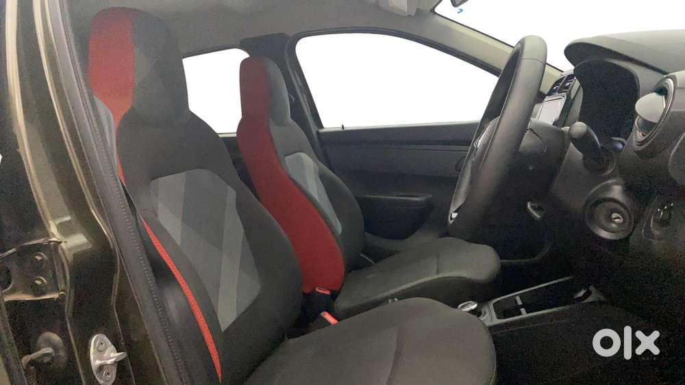 Renault Kwid 1.0 Rxt Amt, 2023, Petrol