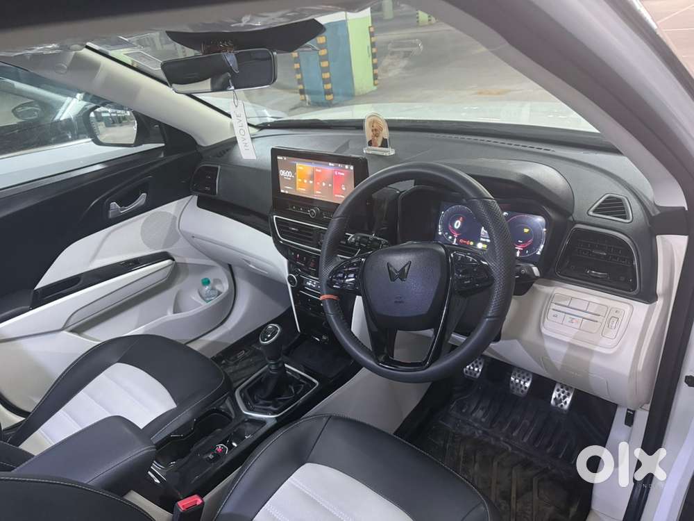 Mahindra Xuv 3xo Petrol 2024
