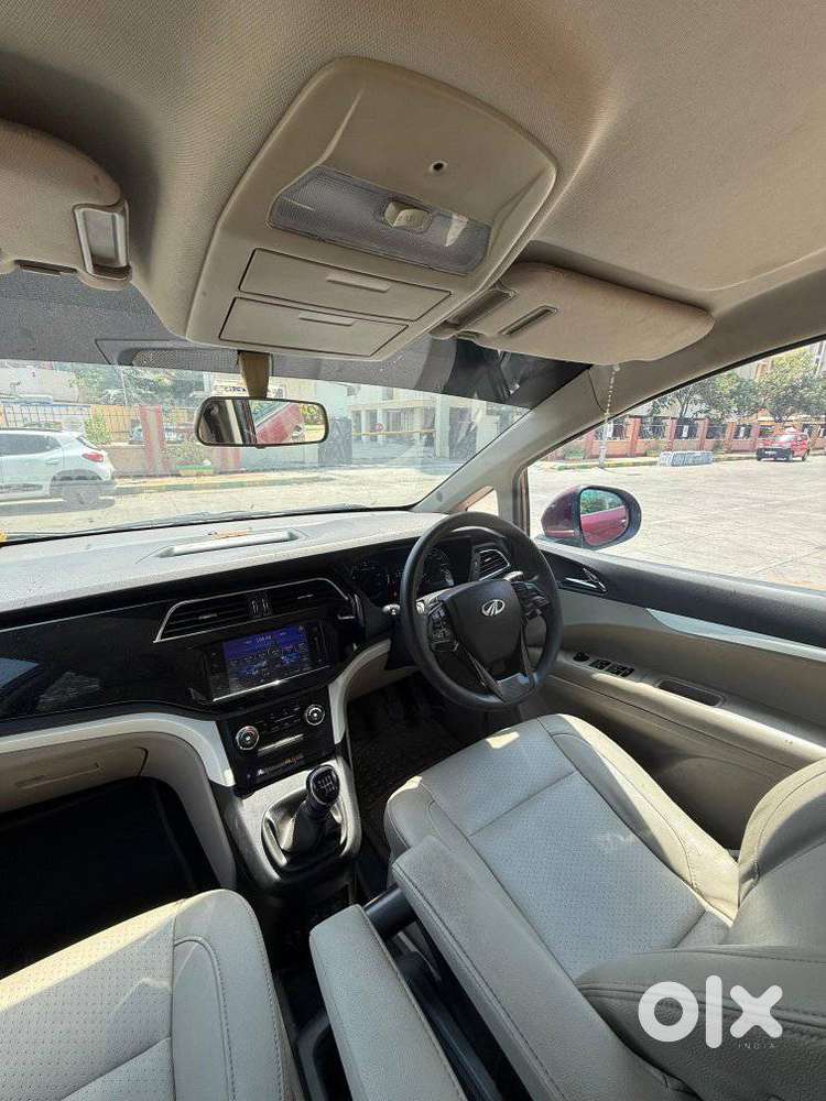 Mahindra Marazzo M8, 2019, Diesel