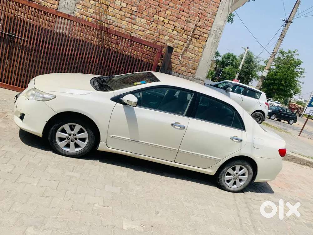Toyota Corolla 2009 Petrol Well Maintained