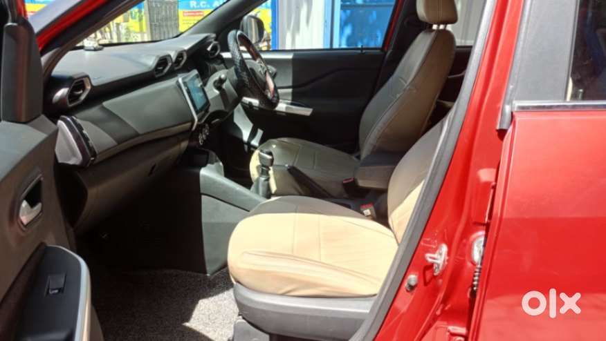 Nissan Magnite 1.0 Xv, 2022, Petrol