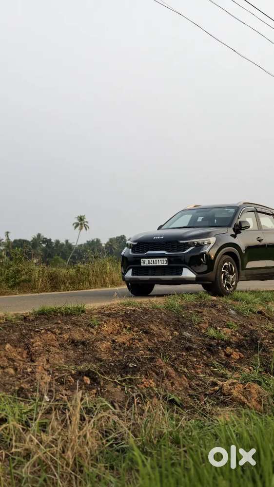 Kia Sonet 2025 Petrol 5500 Km Driven