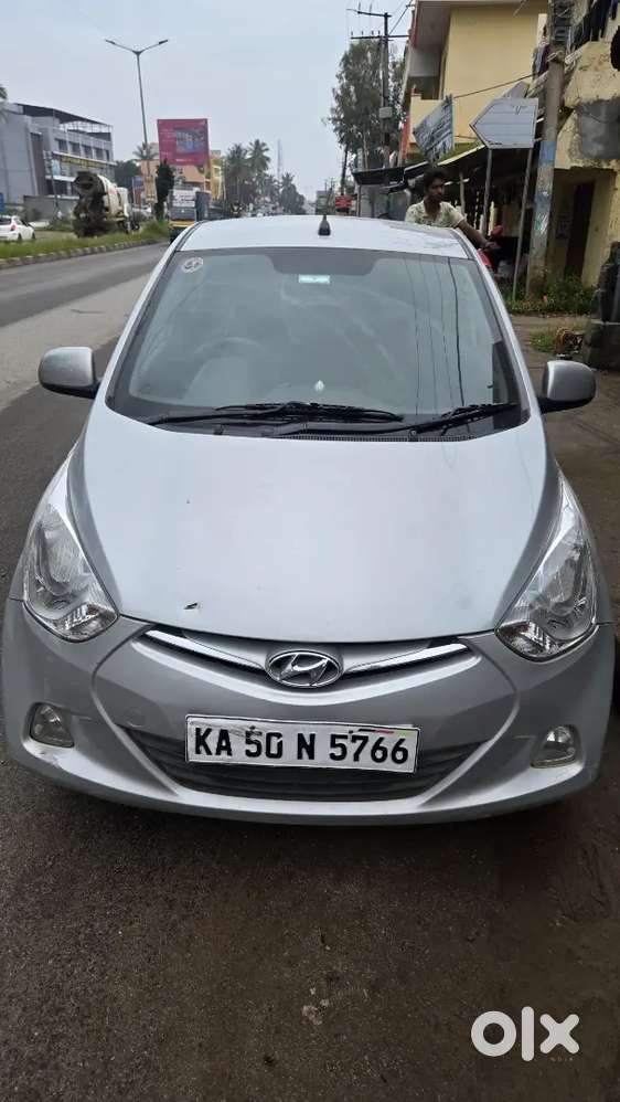 Hyundai Eon Sportz 2012