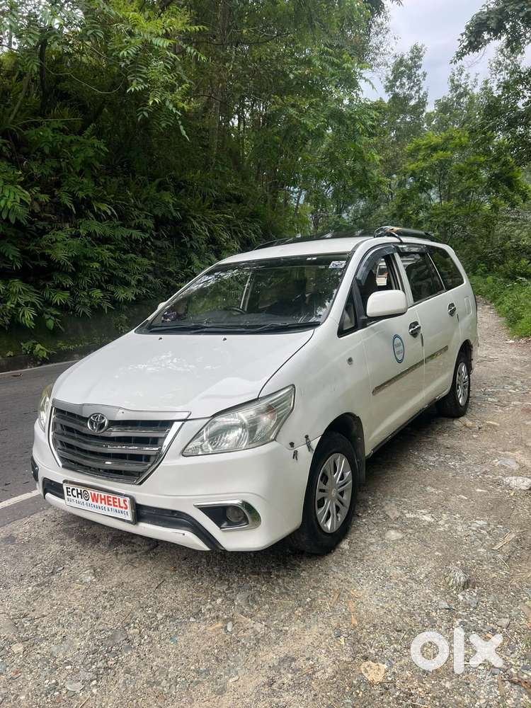 Toyota Innova 2.5 G (diesel) 7 Seater Bs Iv, 2015, Diesel