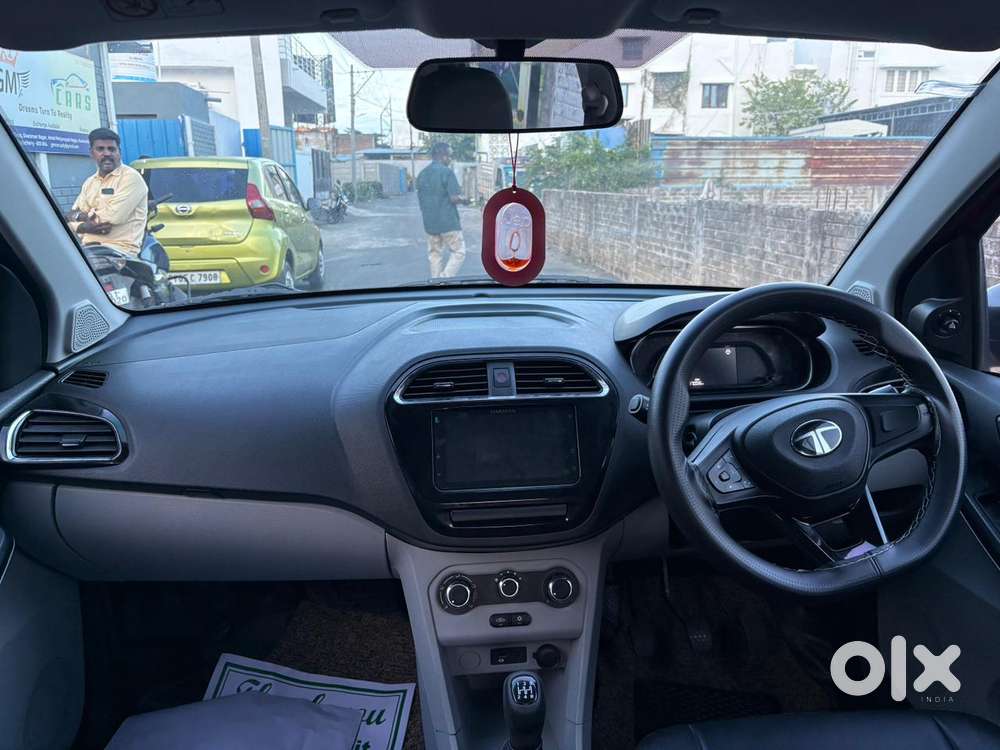 Tata Tiago, 2024, Petrol
