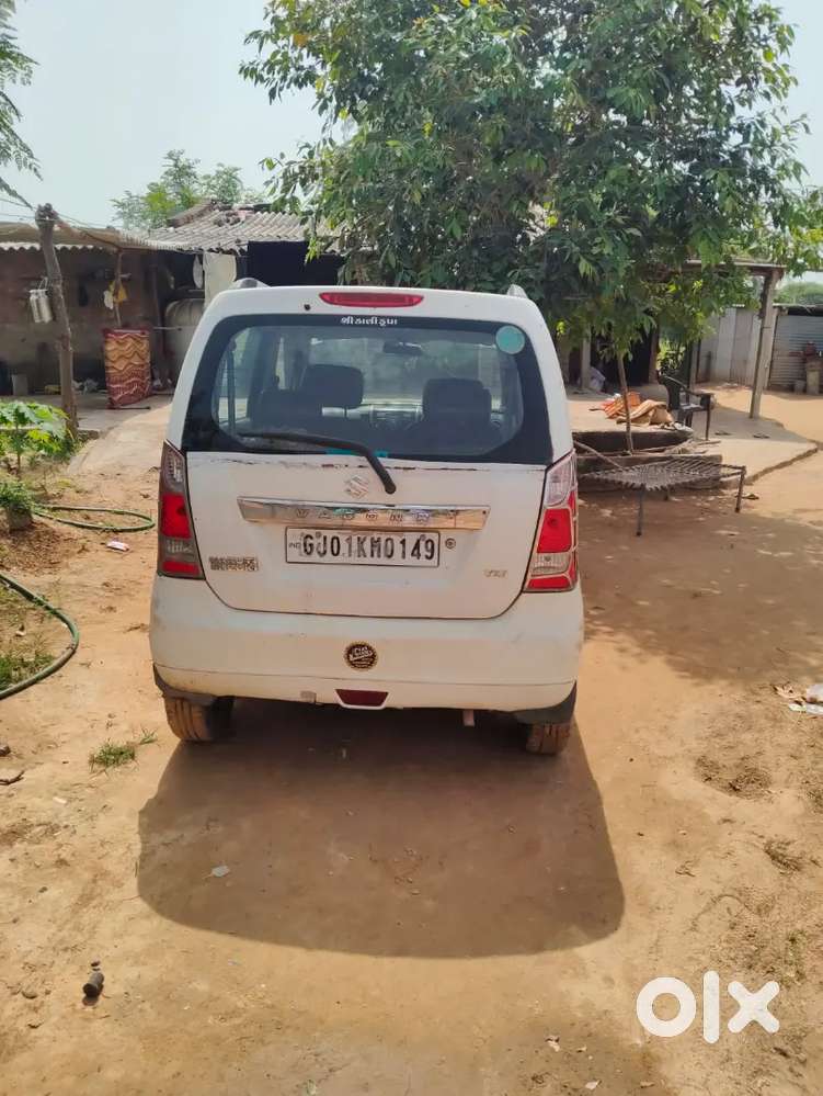 2011 Wagon R 1.1 Tip Top Gadi Che Ac Chalu .second Gear Sleep Thay Che