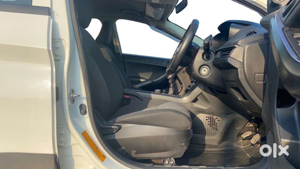 Tata Nexon Smart Plus S 1.2 Revotron Petrol 5 Mt, 2024, Petrol