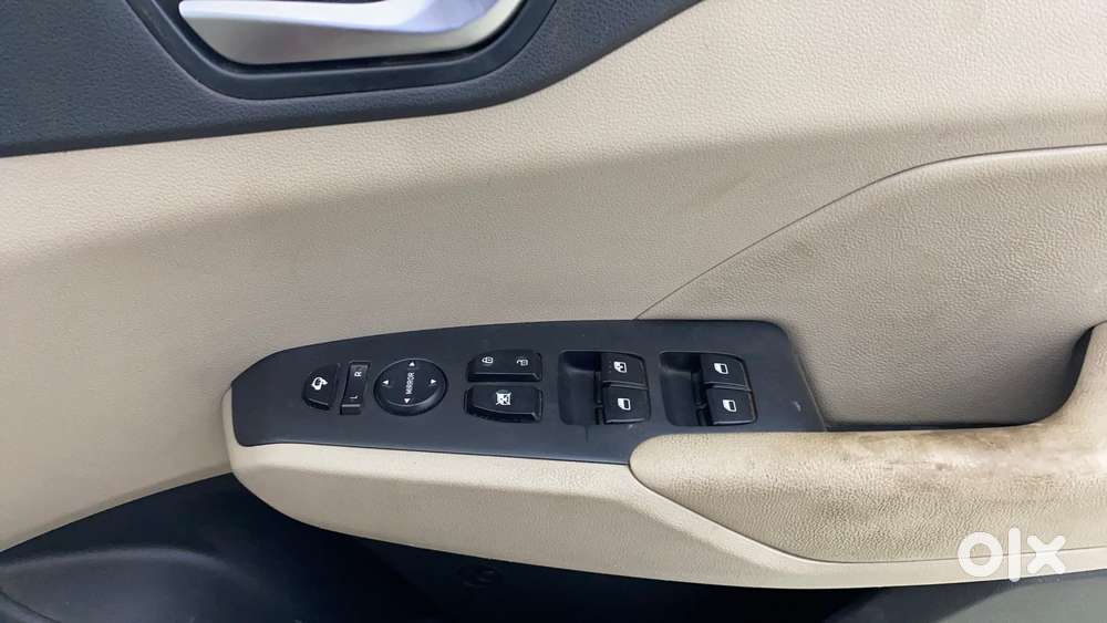 Hyundai Verna 1.6 Sx (o) Vtvt, 2019, Petrol