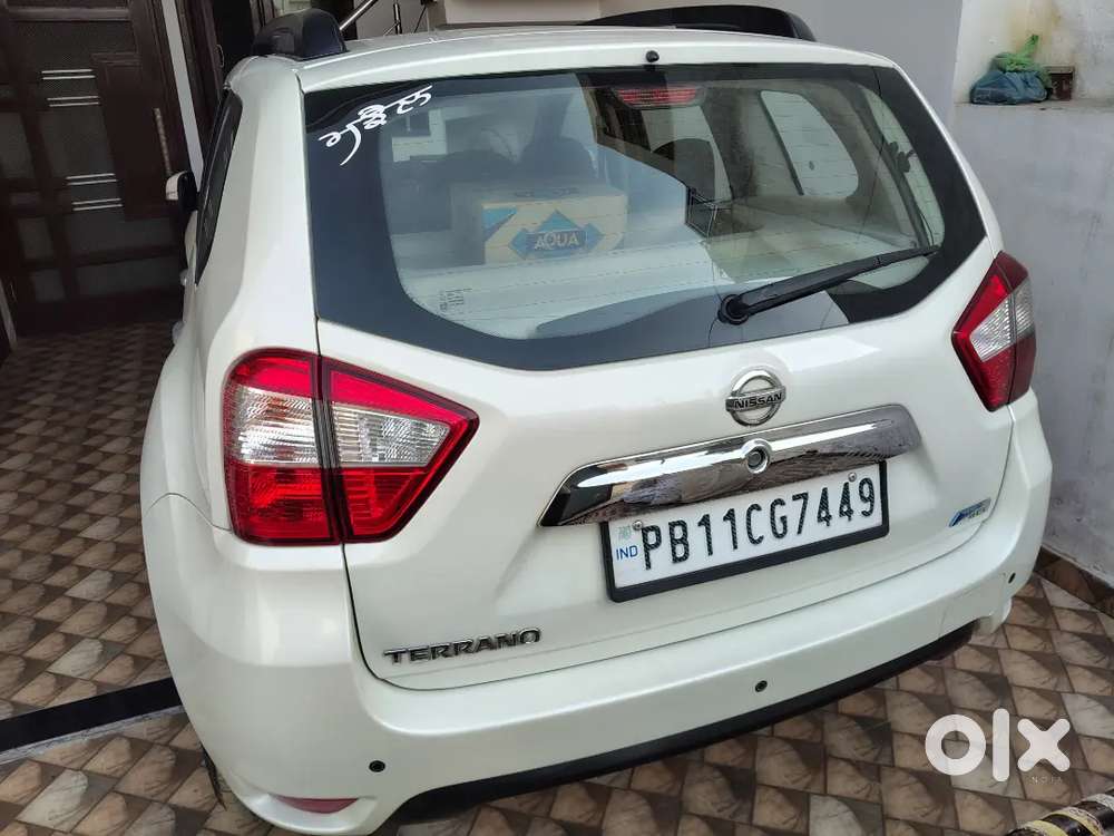 Nisaan Terrano 2017 Model White Colour Pb 11 Patiala Number