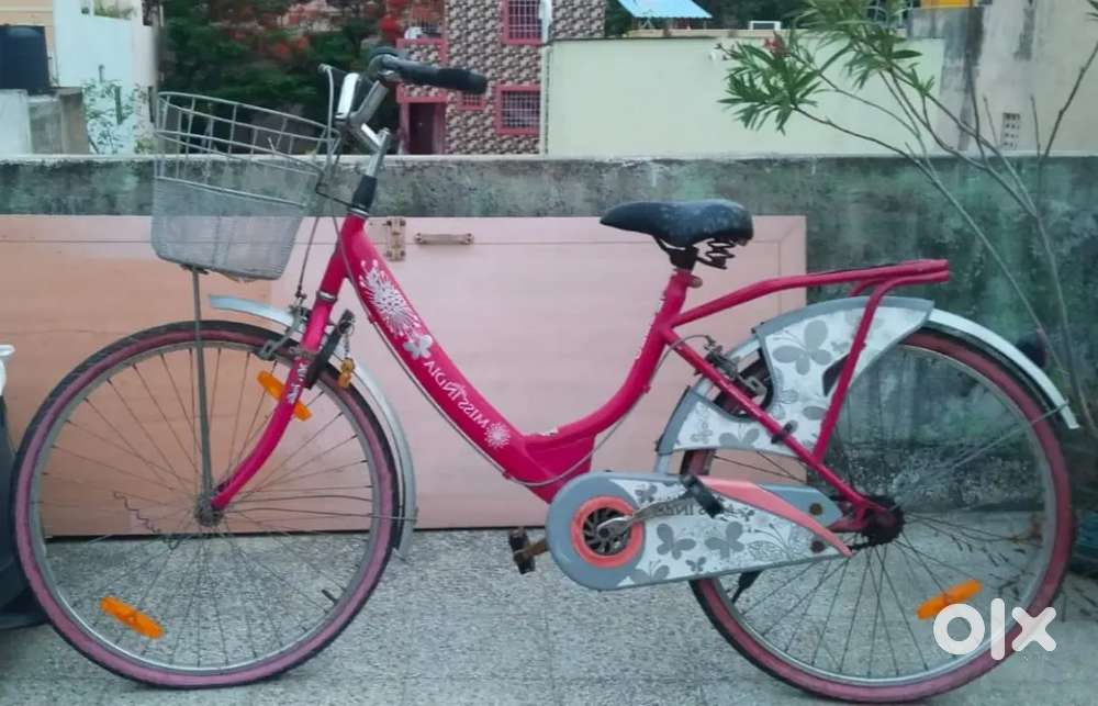Hero Miss India Gold 24T Utility Bicycle for Girls Road Bike Pink