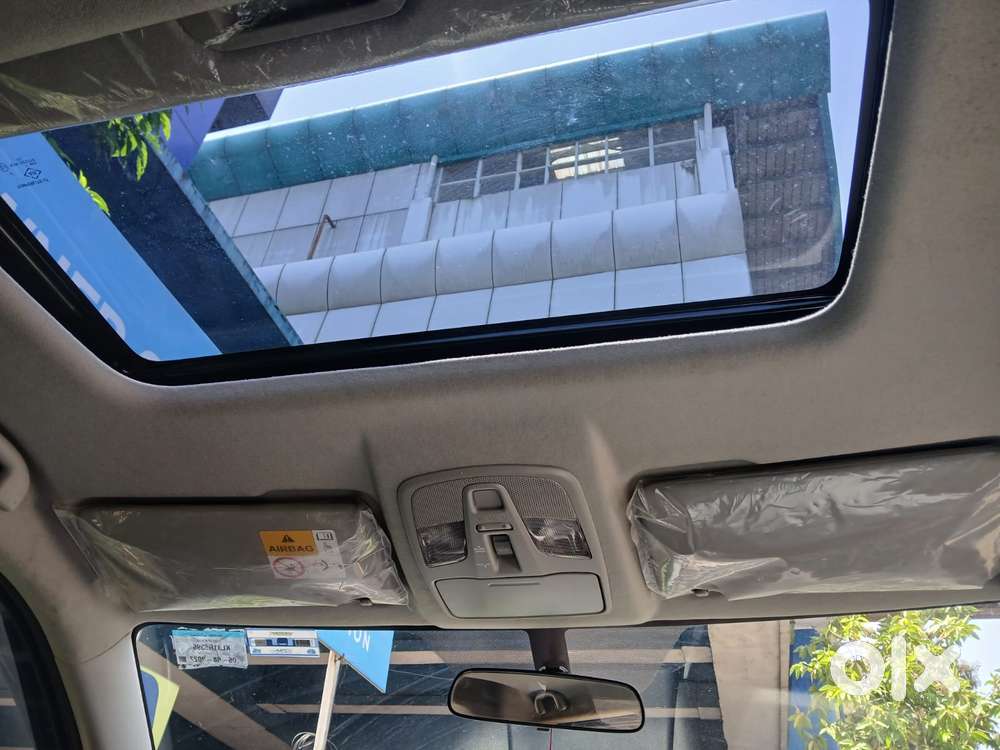 Maruti Suzuki Brezza 1.5 Zxi Smart Hybrid, 2022, Petrol