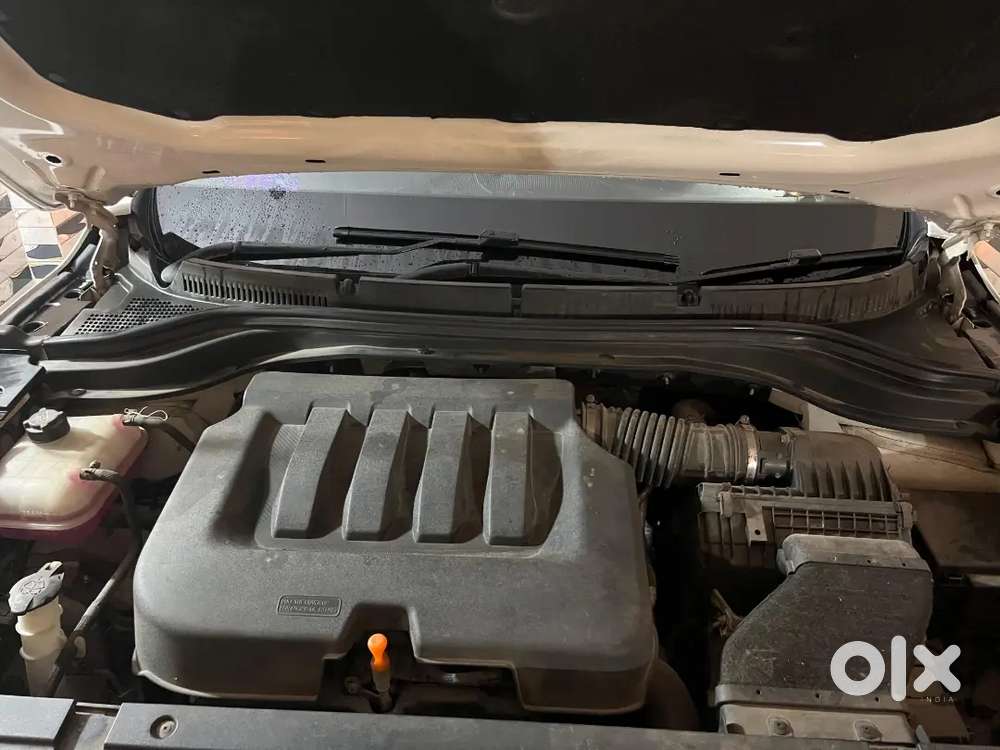 Mahindra Xuv700 2022 Petrol 22000 Km Driven