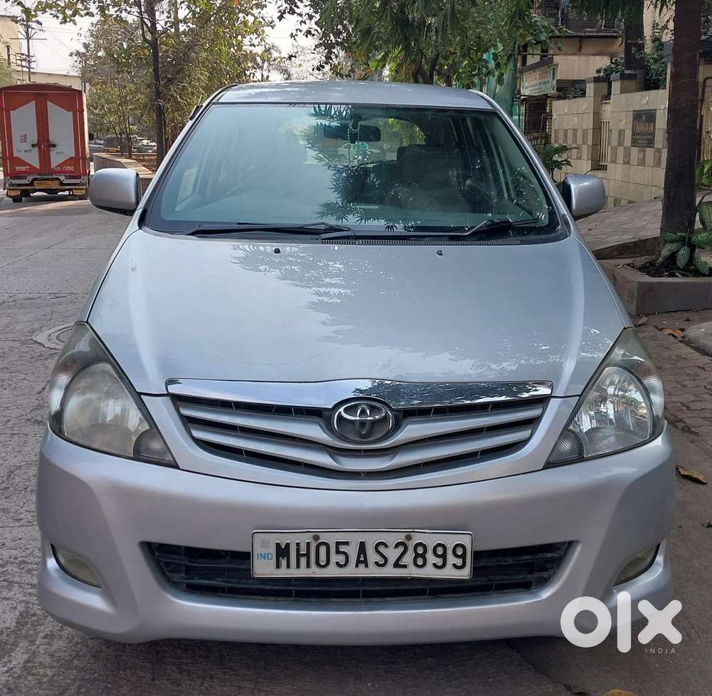 Toyota Innova 2.5 G (diesel) 8 Seater Bs Iv, 2010, Diesel