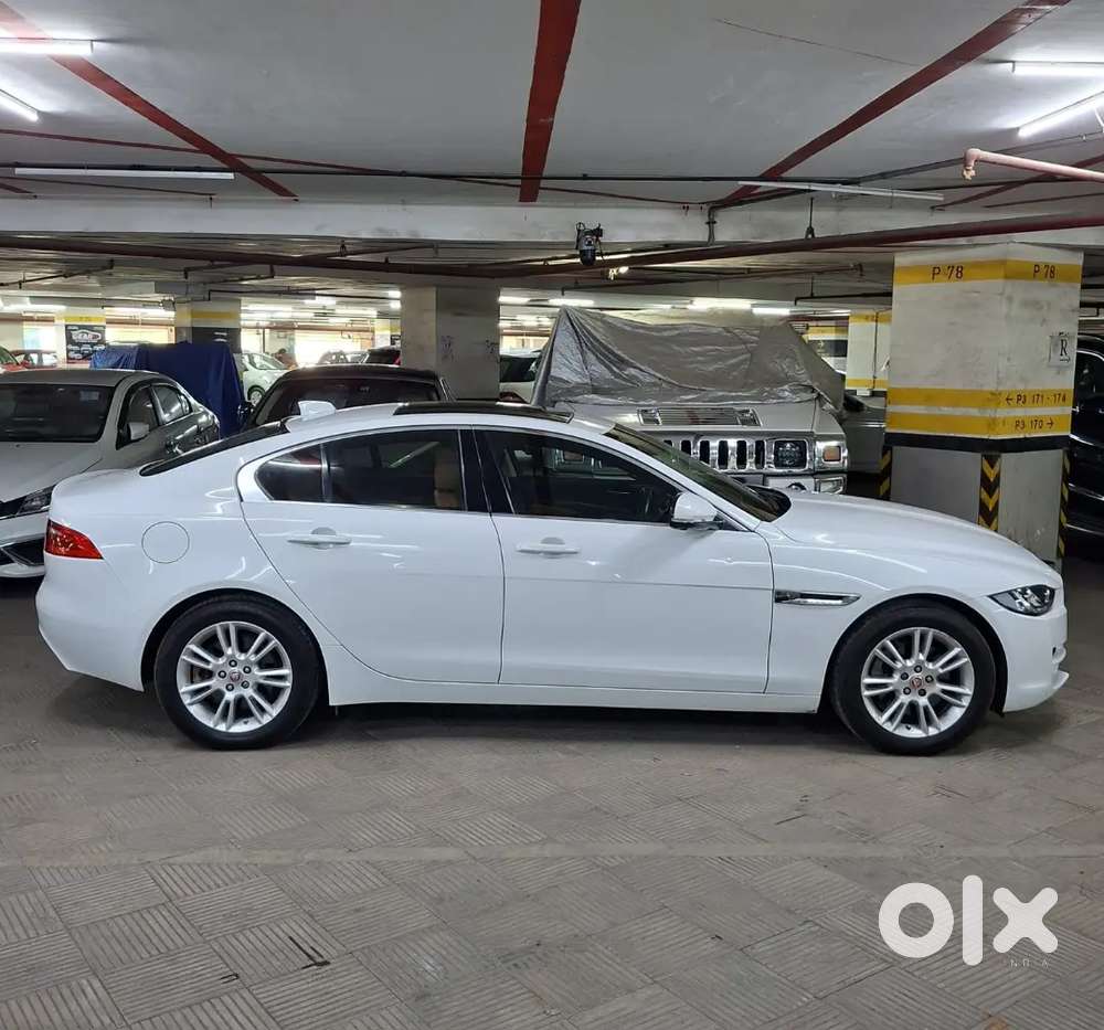 Jaguar Xe 2019 Portfolio Petrol