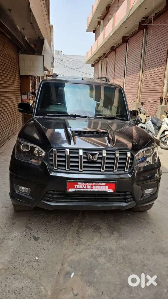 Mahindra Scorpio S8 7 2017