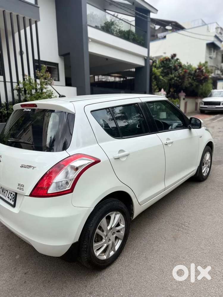 Maruti Suzuki Swift 1.3 Zxi, 2012, Petrol