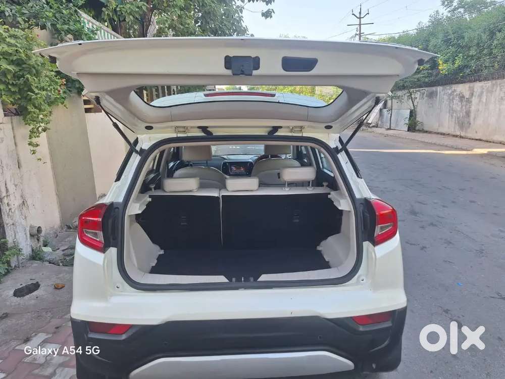 Mahindra Xuv 300 W8 Opsnal Model