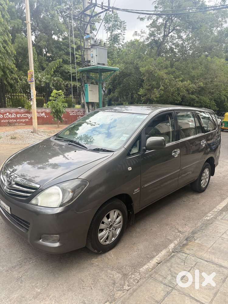 Toyota Innova 2.5 V 7 Str, 2011, Diesel