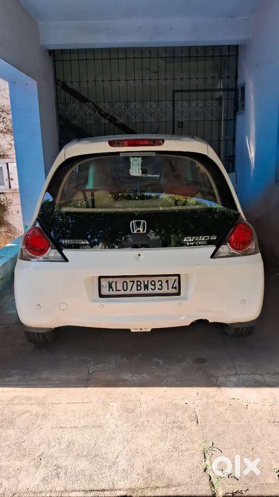 2013 Honda Brio V-ivtec, Petrol White, 103000km, Excellent Condition
