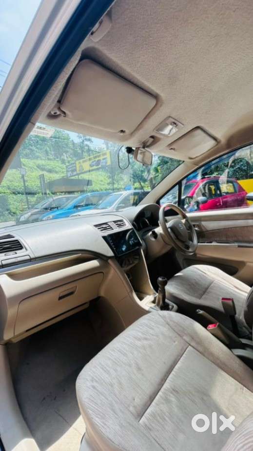 Maruti Suzuki Ertiga Vxi Abs Bs Iv, 2015, Petrol