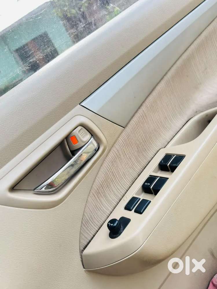 Maruti Suzuki Ertiga 2016