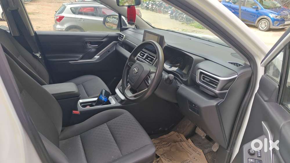 Toyota Innova Hycross 2.0 Vx Hybrid 7 Str, 2024, Diesel
