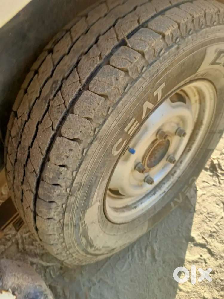 Tata Sumo Top Model Gold Petrol 140000 Km Driven