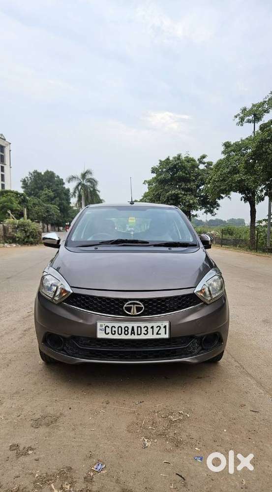 Tata Tiago 1.2 Revotron Xt (o), 2017, Petrol