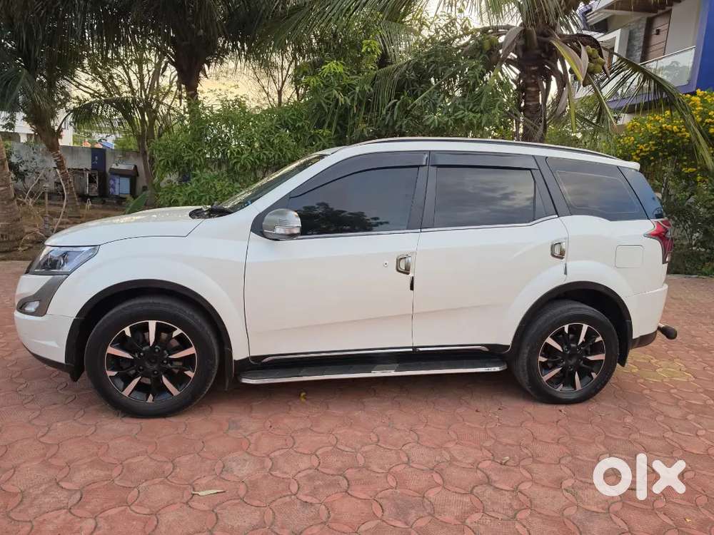 Mahindra Xuv500 W11.2018 (december)