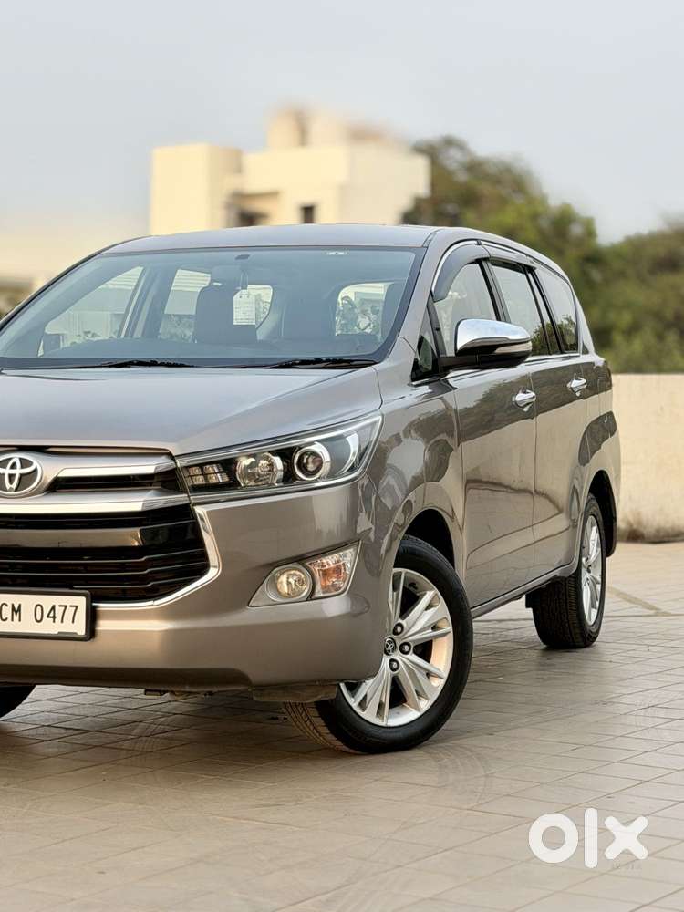 Toyota Innova Crysta 2.8z Automatic, 2016, Diesel