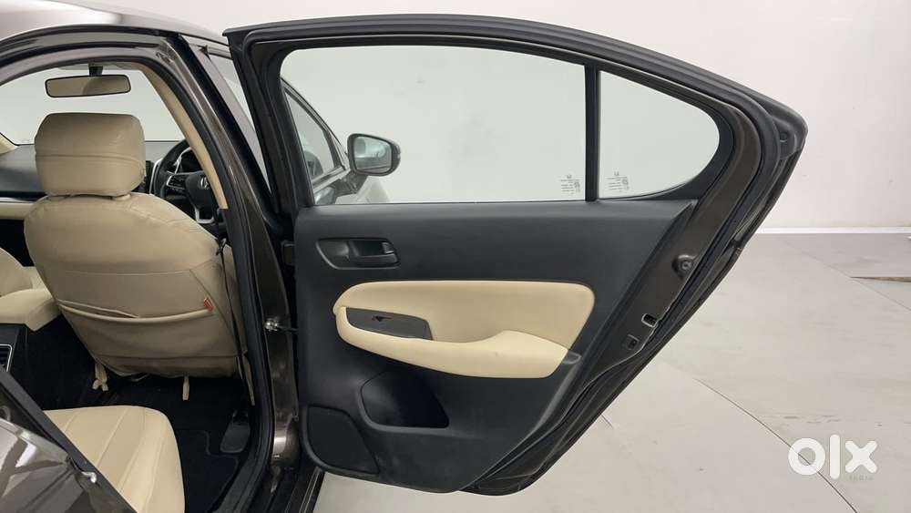 Honda City I-vtec V, 2023, Petrol