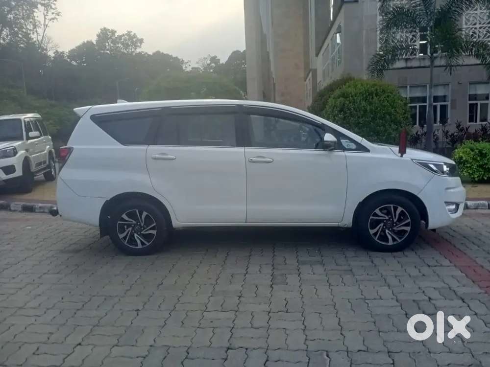 Toyota Innova Crysta 2021 Diesel Manual