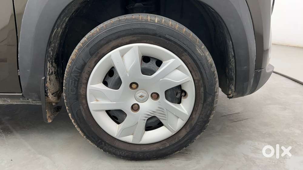 Renault Kwid 1.0 Rxt Amt, 2023, Petrol