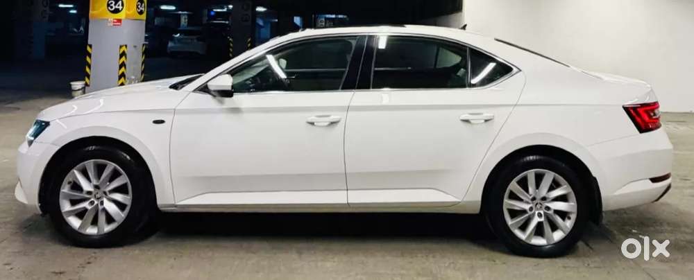 Skoda Superb 2.0 L&k Tsi At, 2017, Petrol
