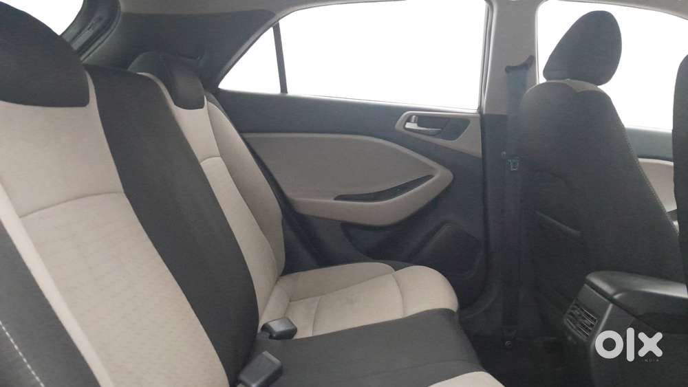 Hyundai Elite I20 Sportz (o) 1.2, 2015, Petrol